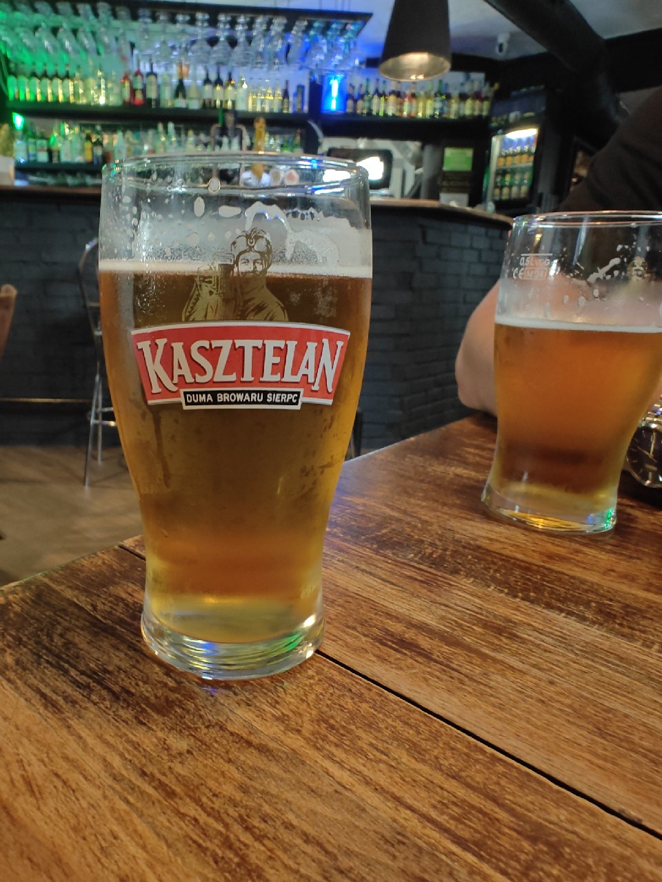 Kasztelan Niepasteryzowane, Poland