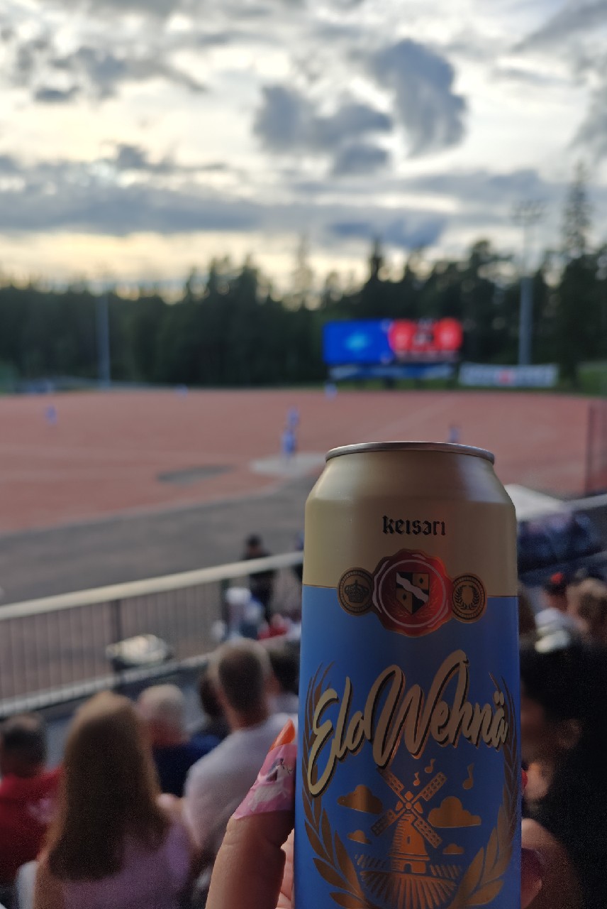 Keisari EloWehnä, Finland
