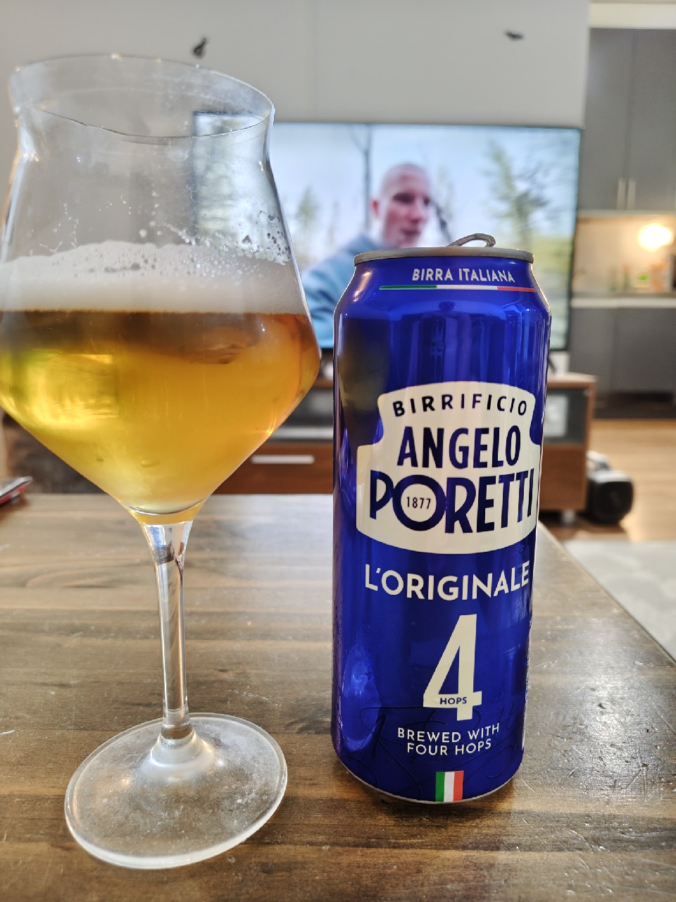 4 Luppoli L'Originale / 4 Hops / Premium Lager, Italy