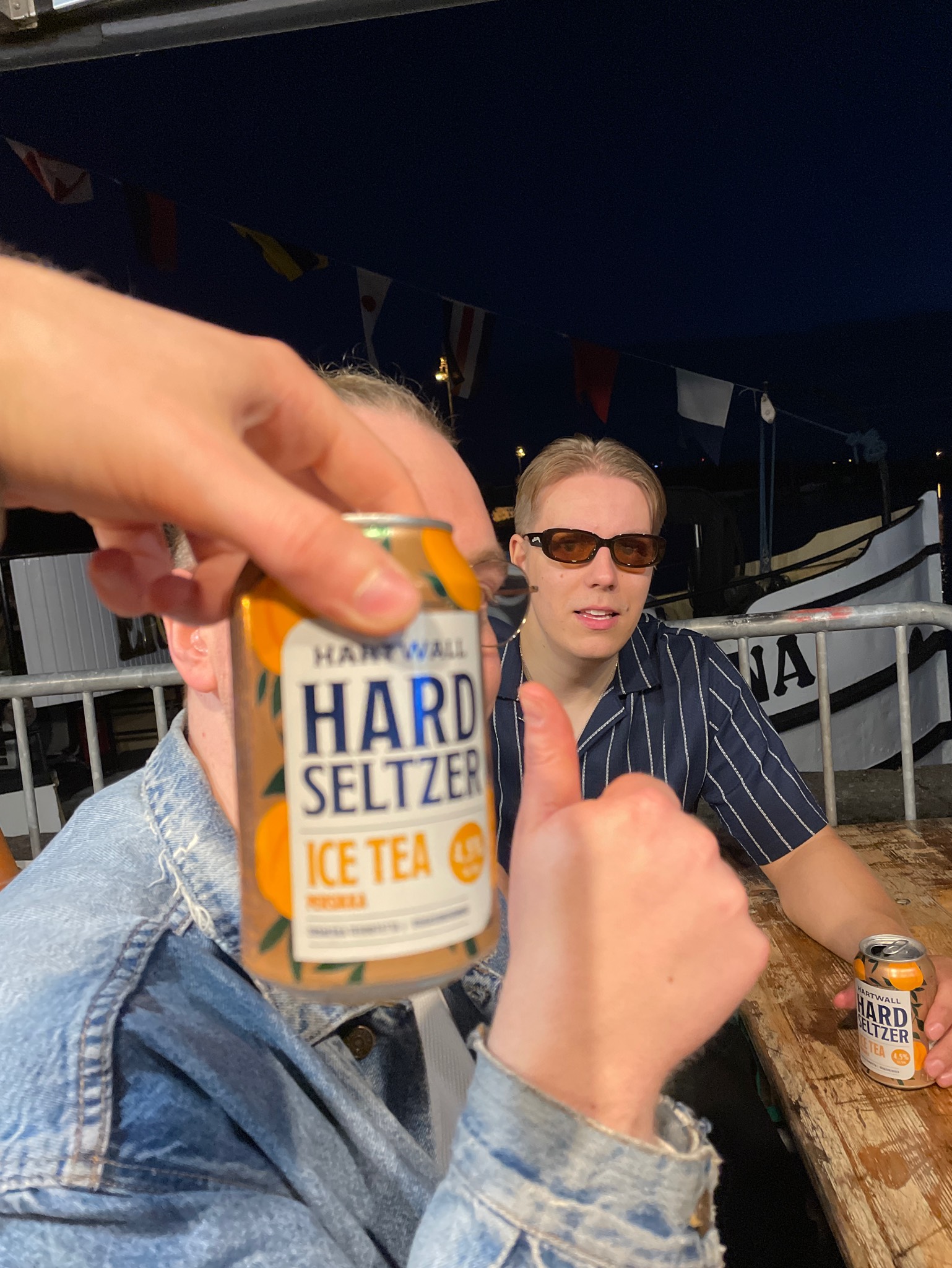 Hard Seltzer Ice Tea Persikka, Finland