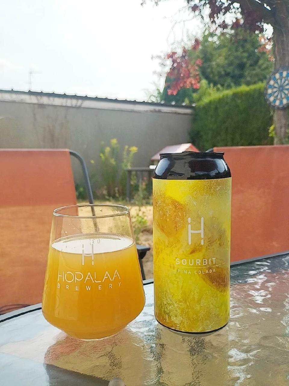 Sourbit Pina Colada, Hopalaa