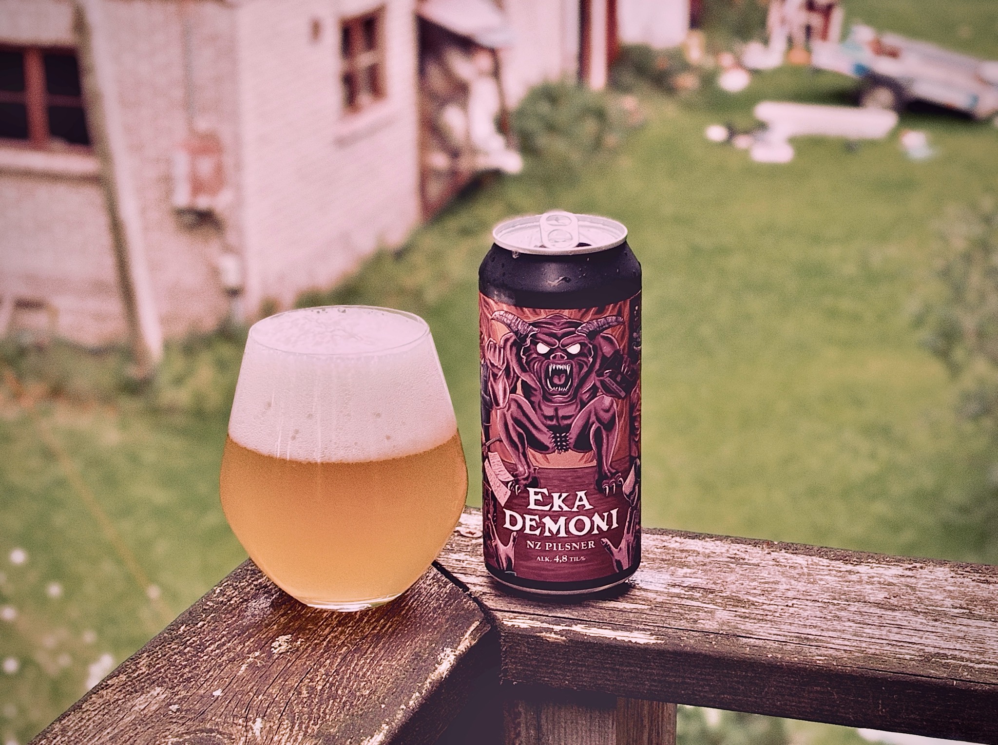 Eka Demoni, Finland