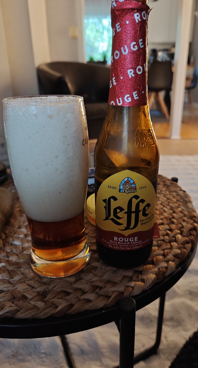 Leffe Rouge, Abbaye de Leffe (AB InBev)