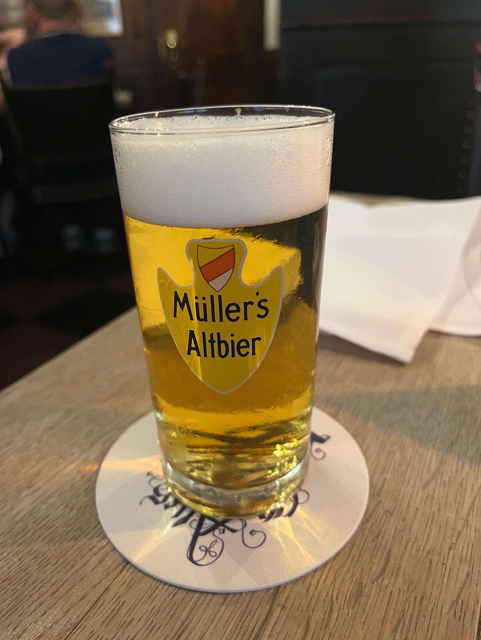 Pinkus Müller's helles Alt, Brauerei Pinkus Müller