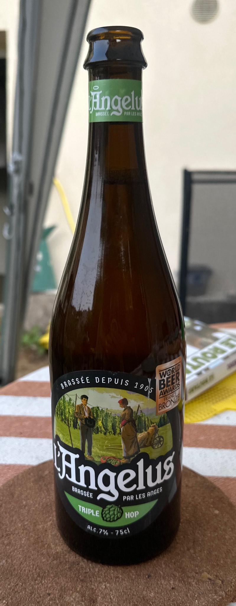 L'Angelus Triple Hop, France