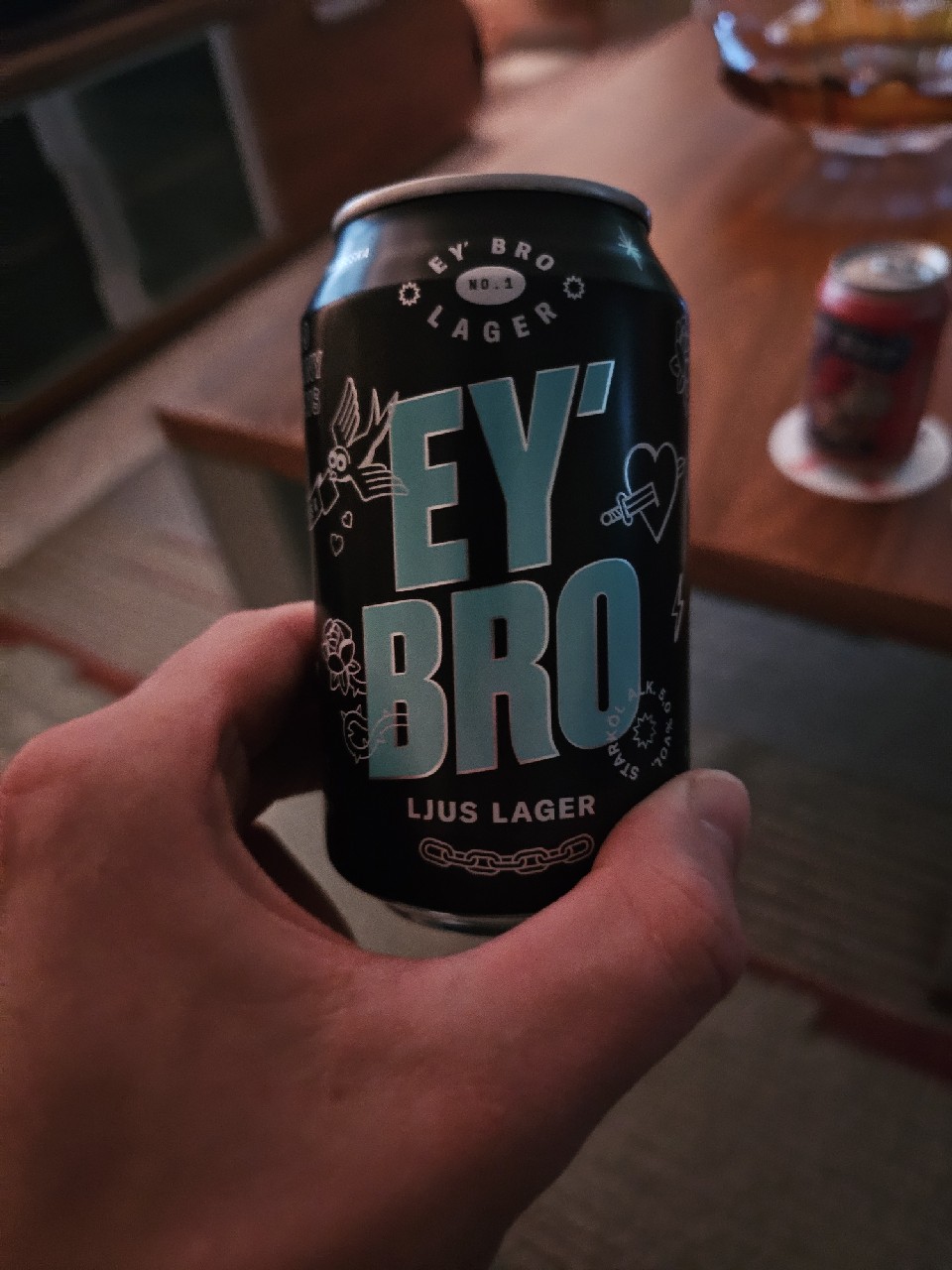 Ey'bro, Sweden