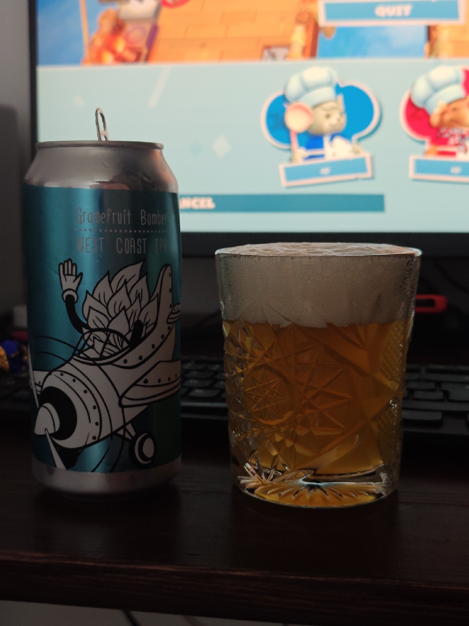 Grapefruit Bomber, Finland