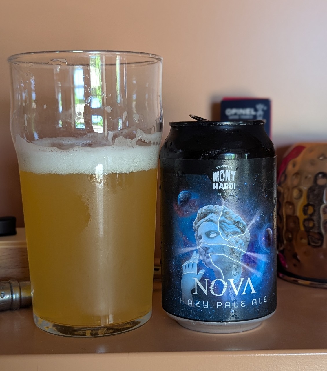 Nova, France