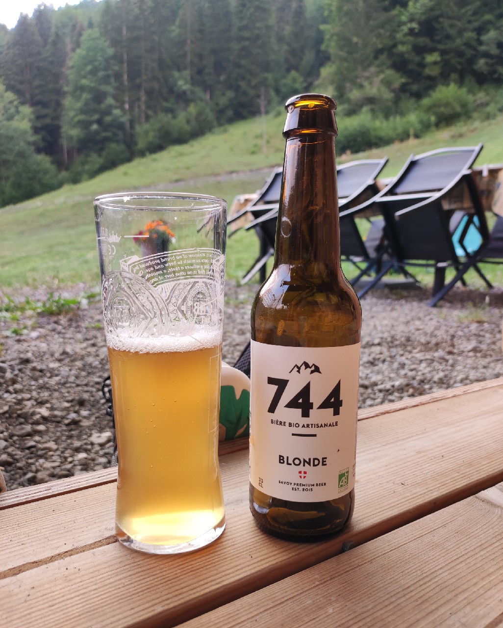 744 Blonde, France
