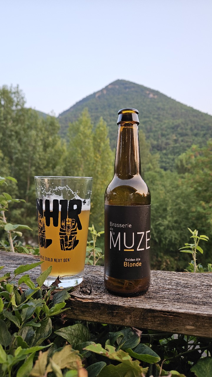 Muze Blonde, Brasserie De La Muze