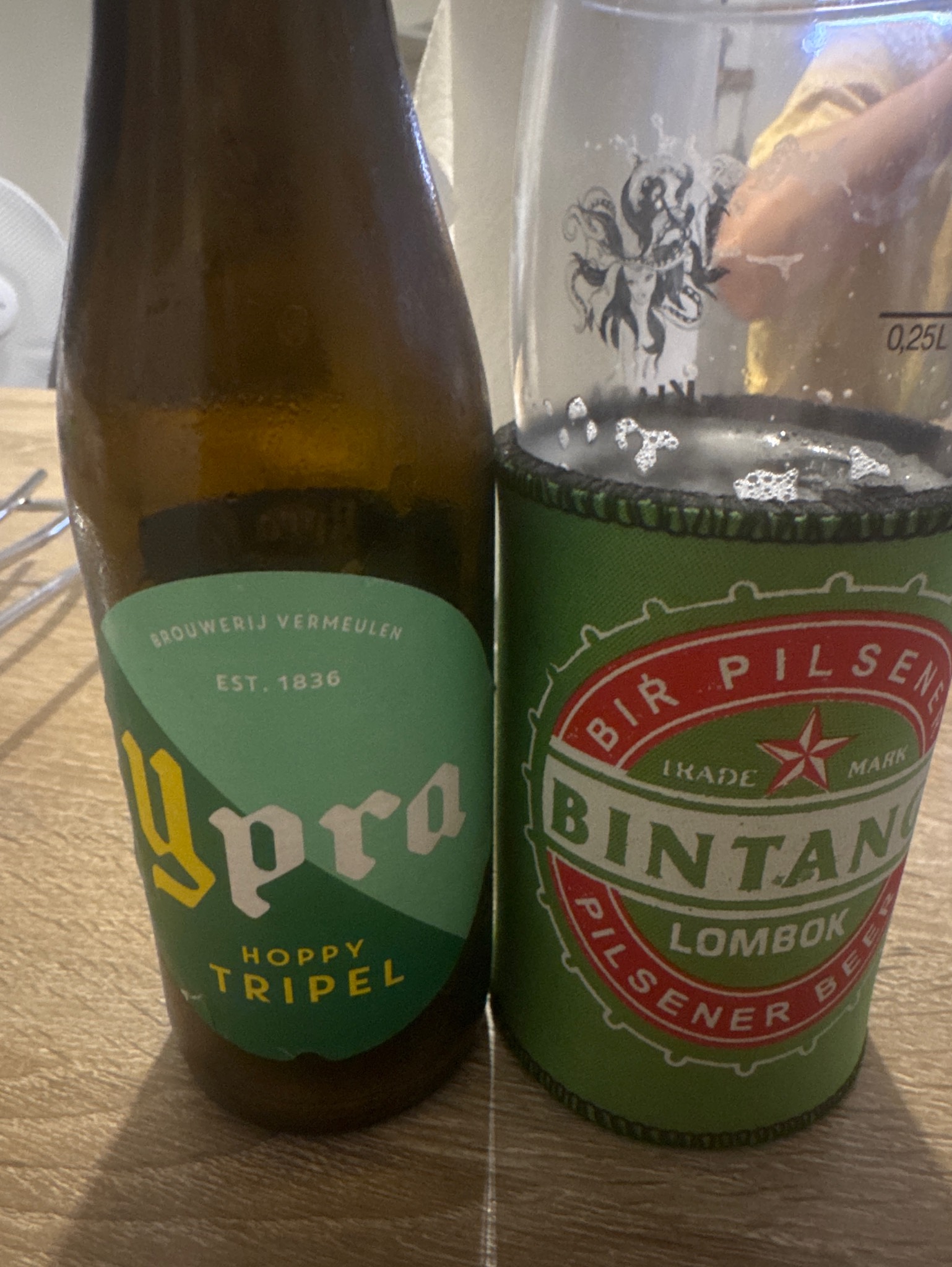 Ypra Hoppy Tripel, Brouwerij Omer Vander Ghinste