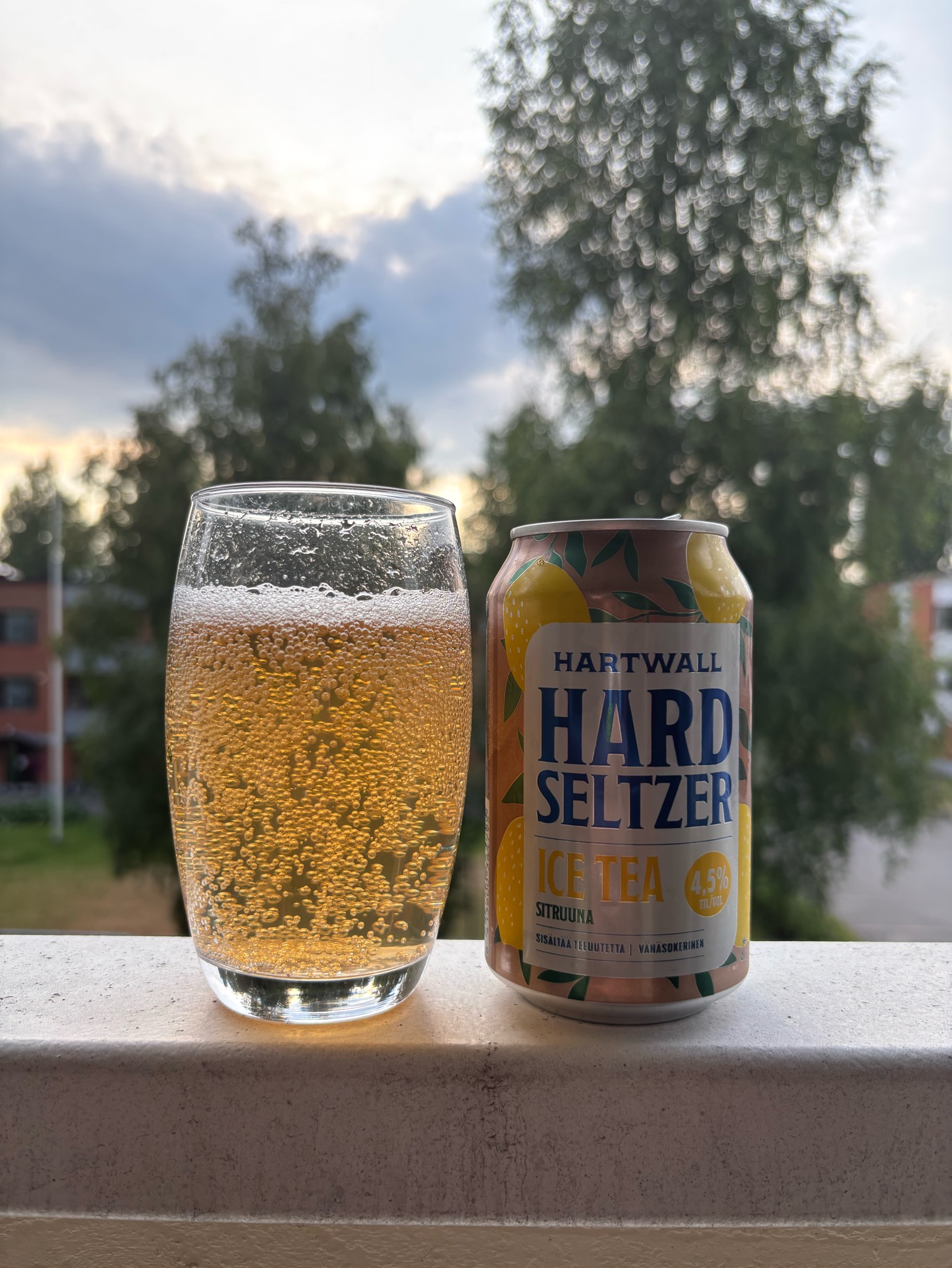 Hard Seltzer Ice Tea Sitruuna, Finland