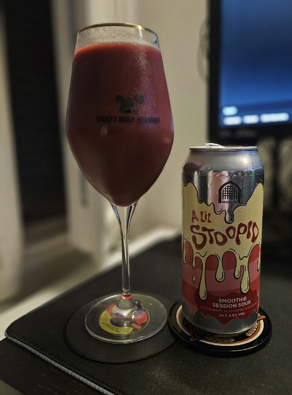 A Lil Stoopid: Strawberry, Blackberry & Coconut, Scotland