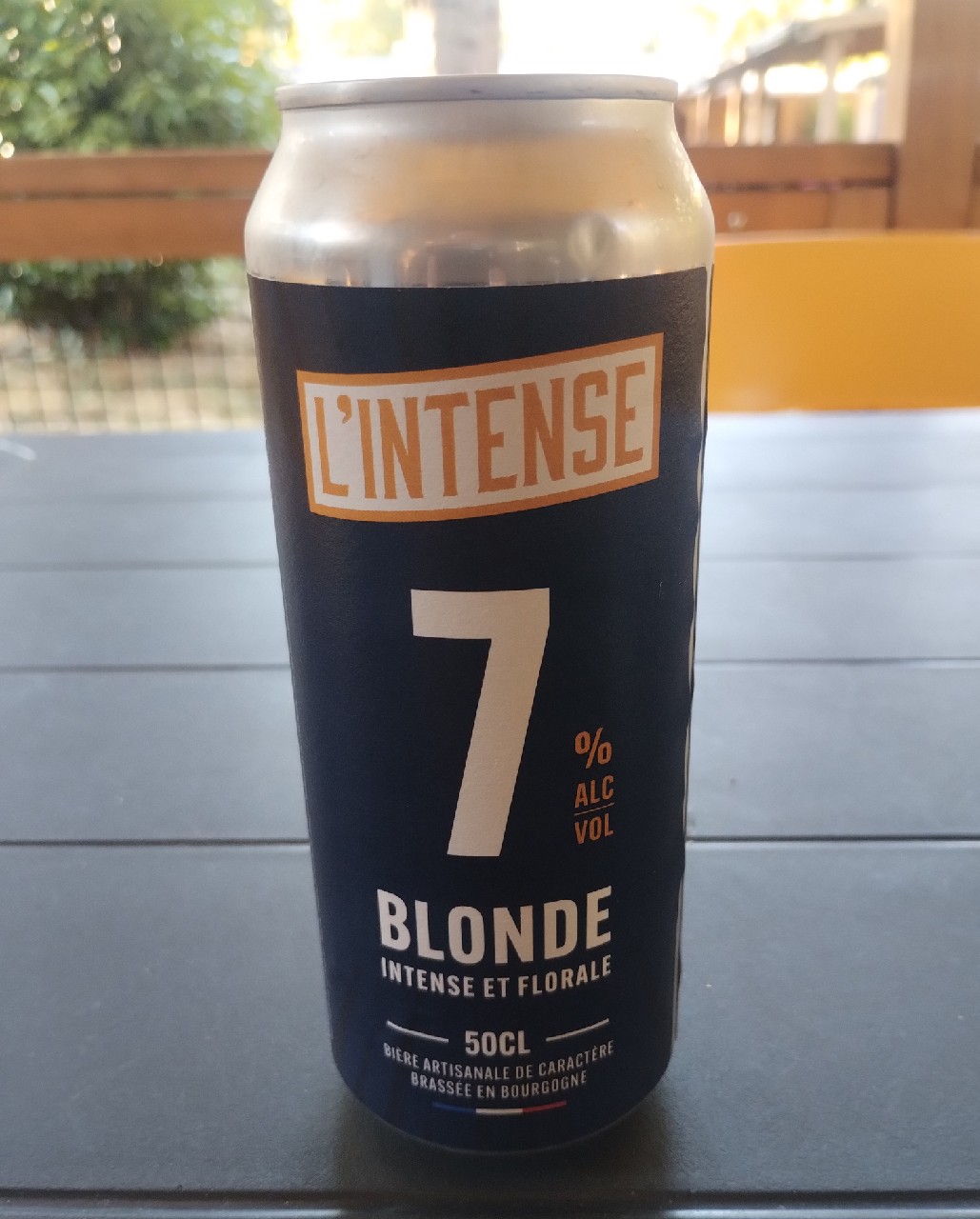 L'Intense Blonde, France