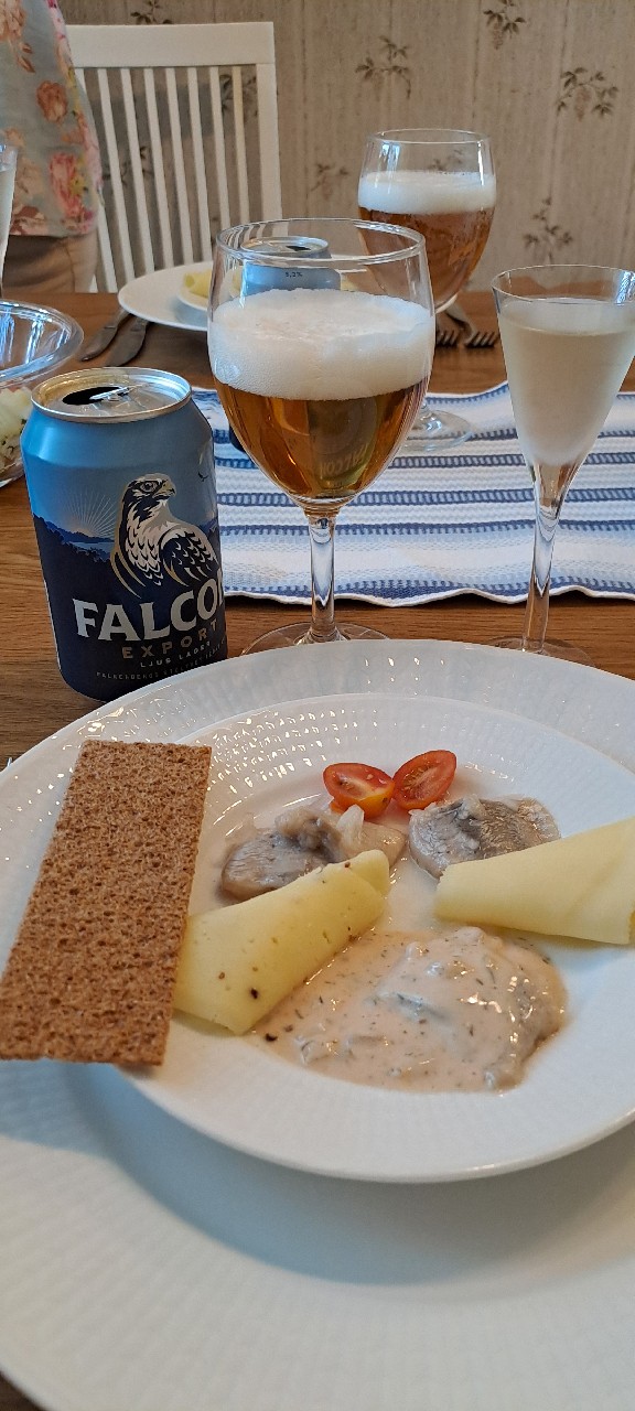 Falcon Export, Sweden