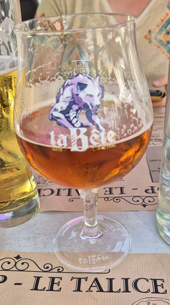 La Bête, France