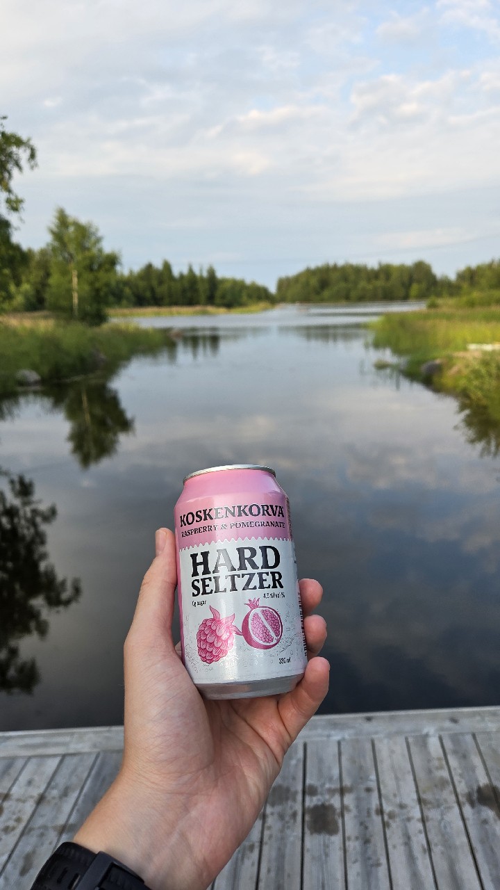 Koskenkorva Vichy Vadelma & Granaattiomena, Finland
