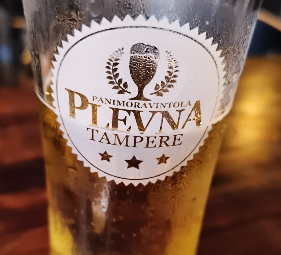 Puolikuiva Omenasiideri, Finland