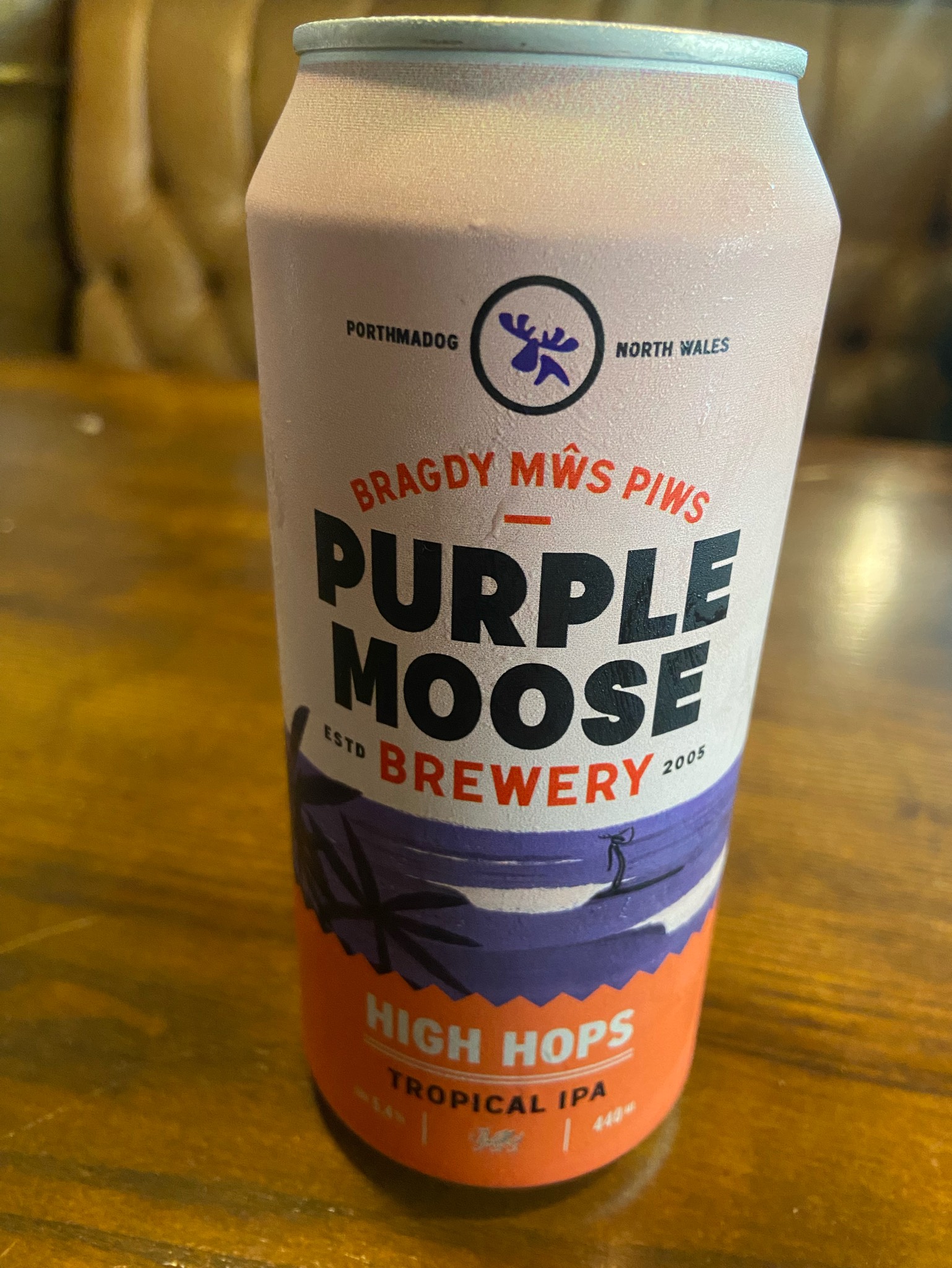 High Hops, Purple Moose Brewery / Bragdy Mŵs Piws