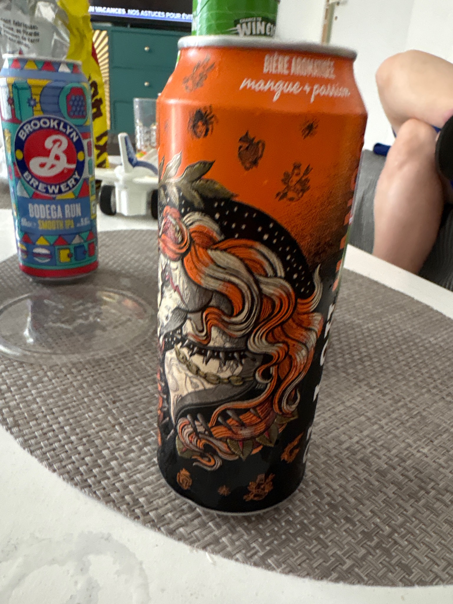 Slash Mango, France