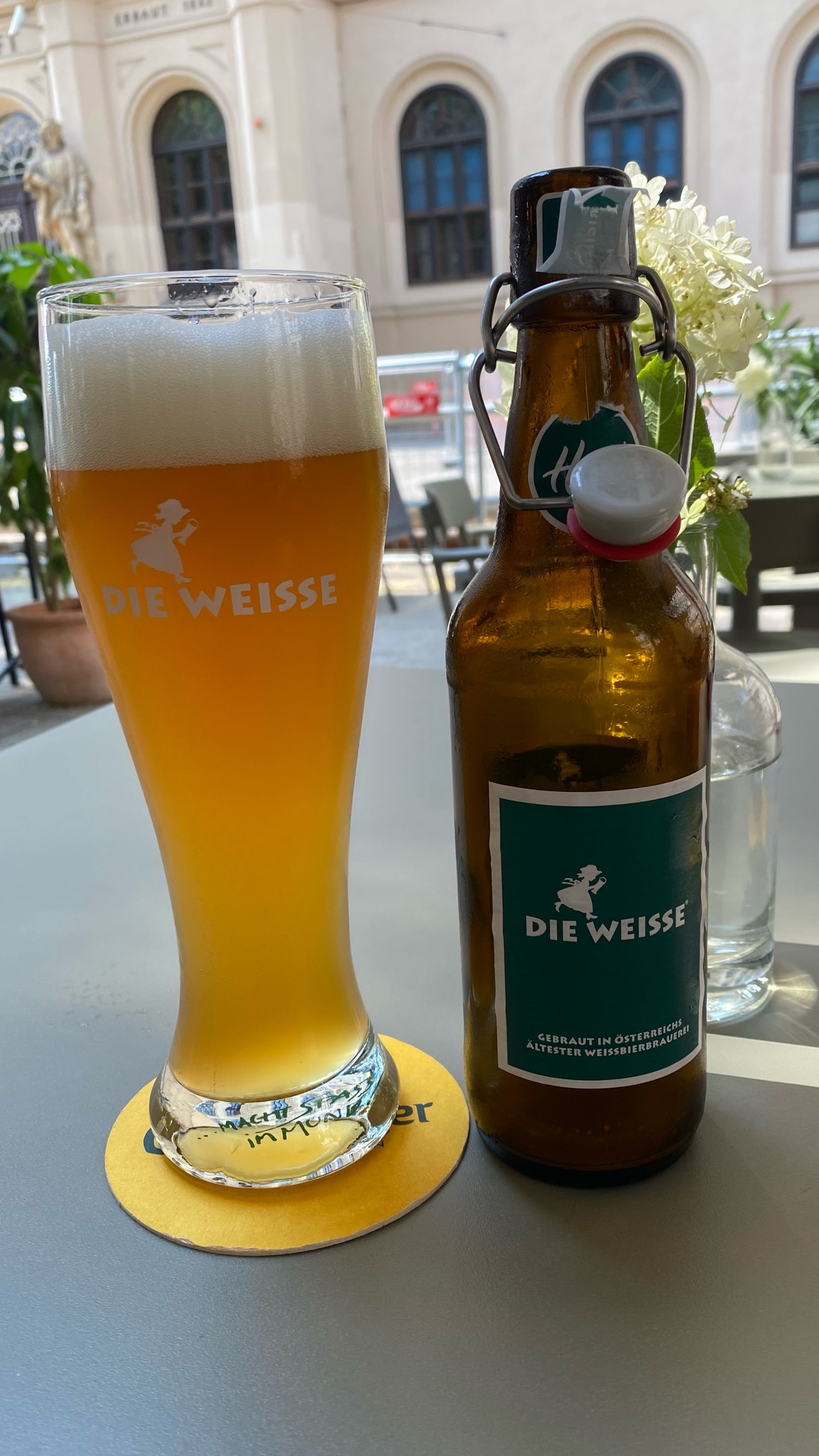 Die Weisse Hell, Salzburger Weissbierbrauerei