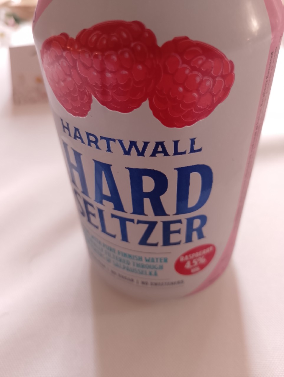 Hard Seltzer Vadelma, Finland