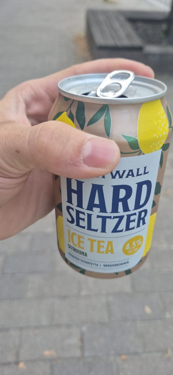 Hard Seltzer Ice Tea Sitruuna, Finland