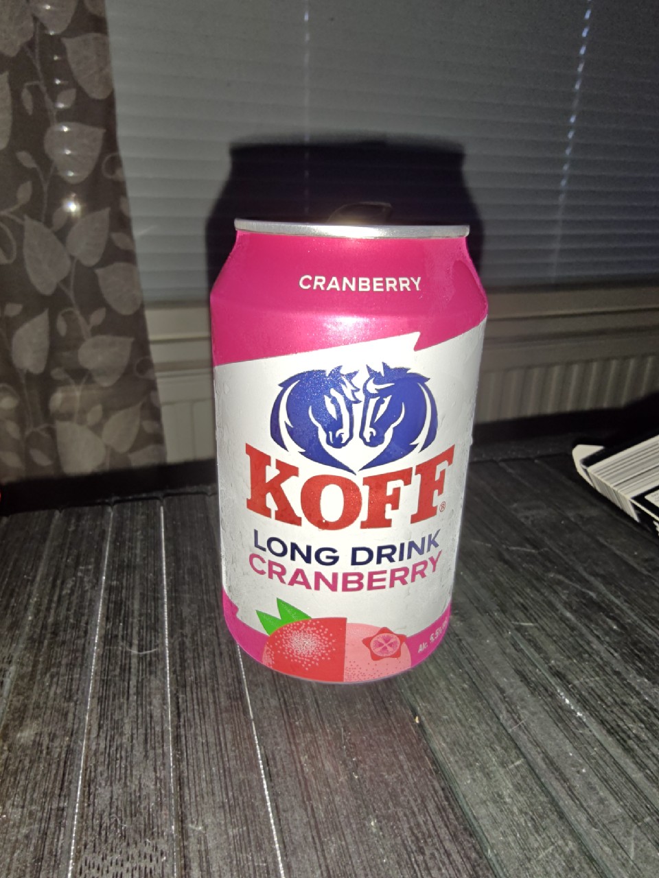 KOFF Long Drink Gin & Cranberry, Finland