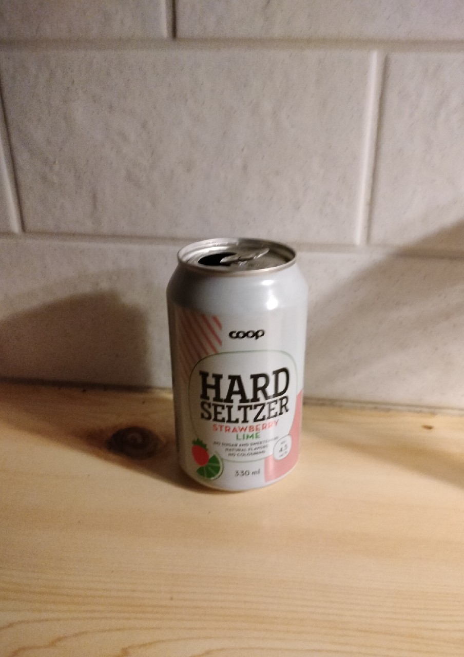 Rainbow Strawberry & Lime Hard Seltzer, Finland