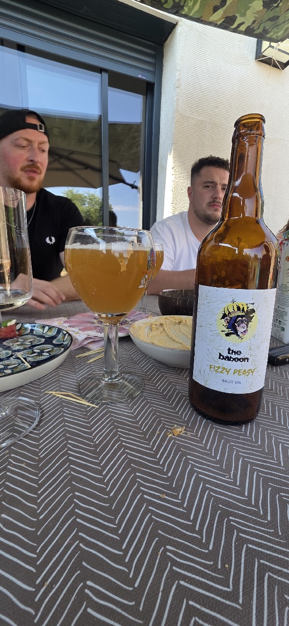 Fizzy Peasy, Brasserie Des Babouins Jurassiens - The Baboon