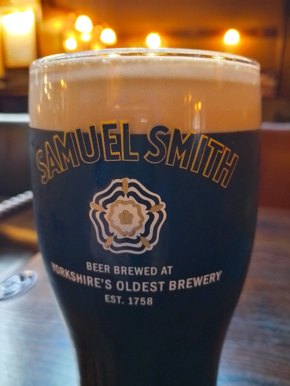Old Brewery Samuel Smiths Extra Stout, England
