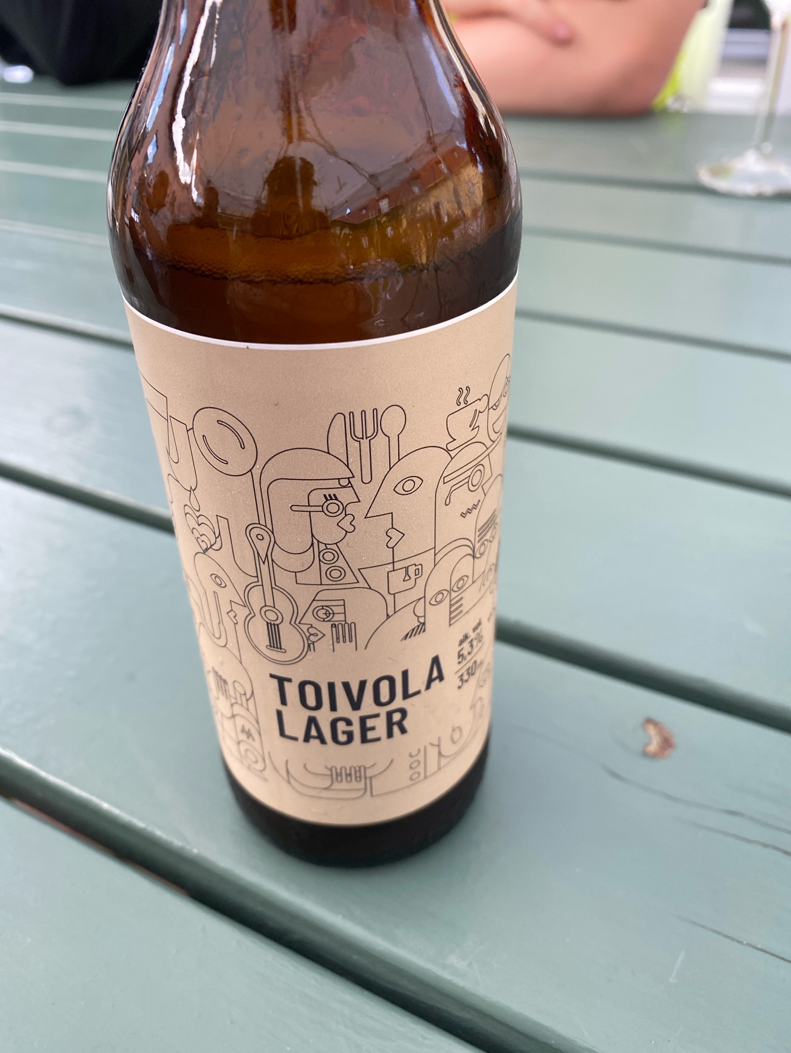 Toivola Lager, Hangaround & Nobody Brewing