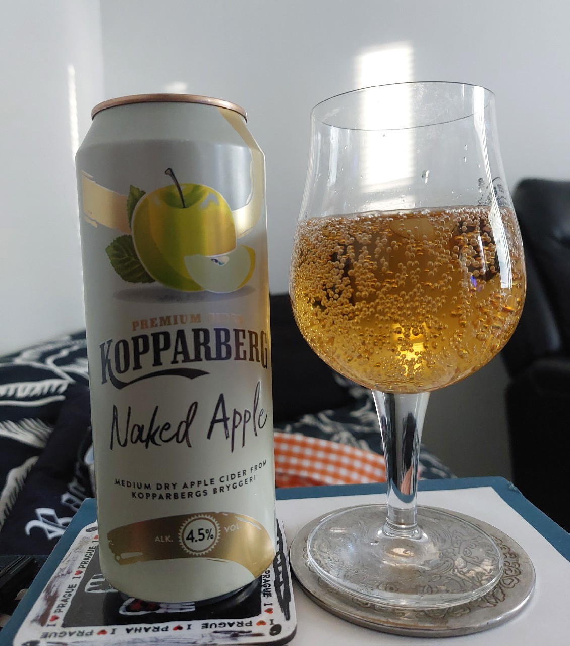 Naked Apple, Sweden