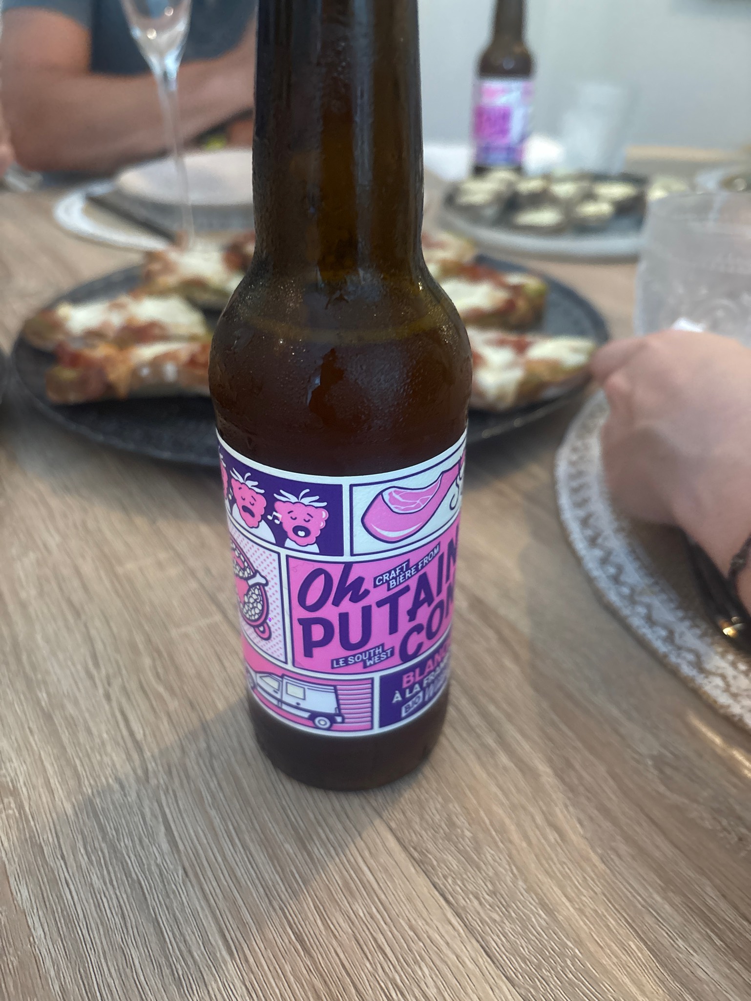 Oh Putain Con Blanche Framboise, France