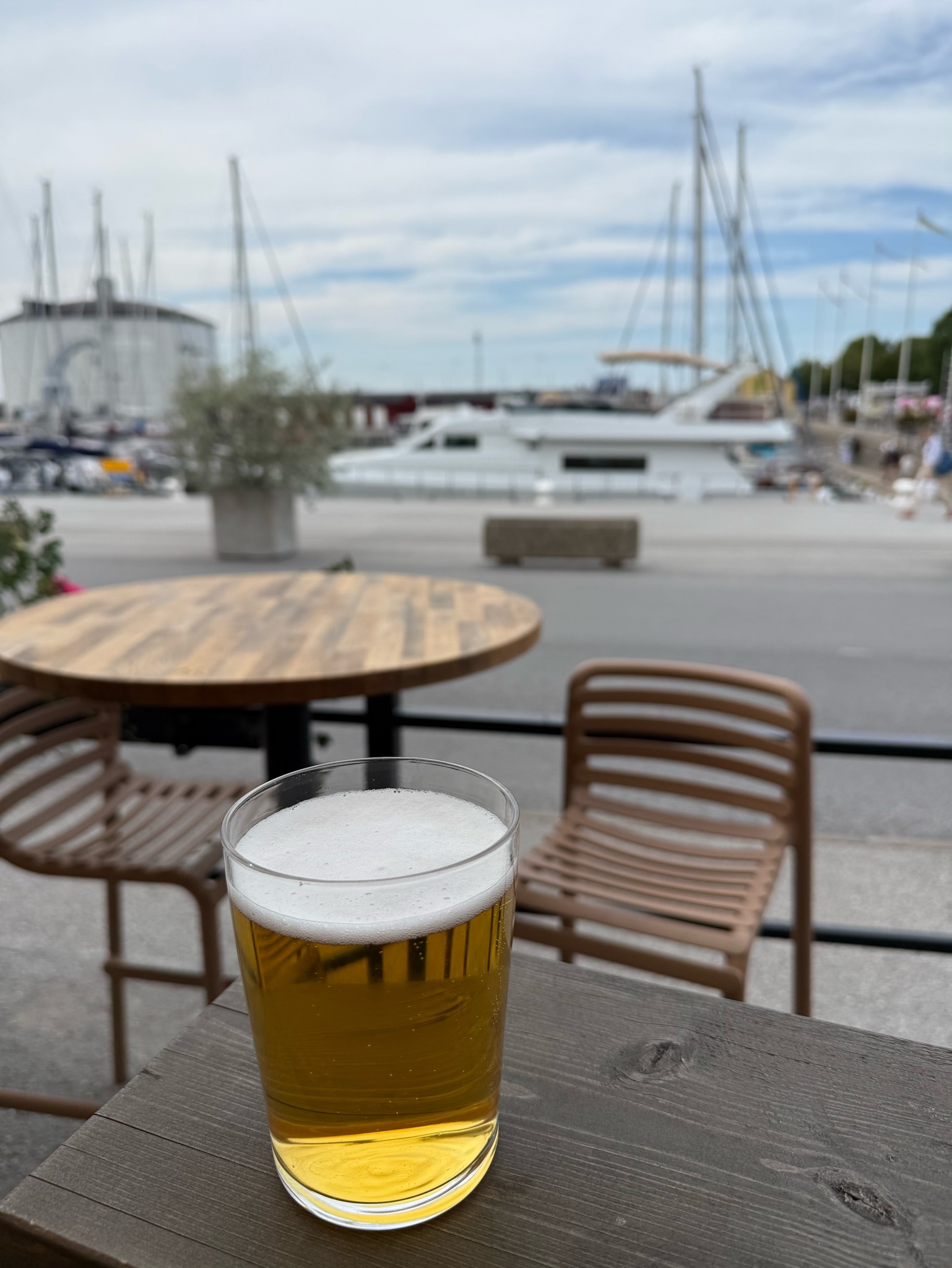 Fat21, Sweden