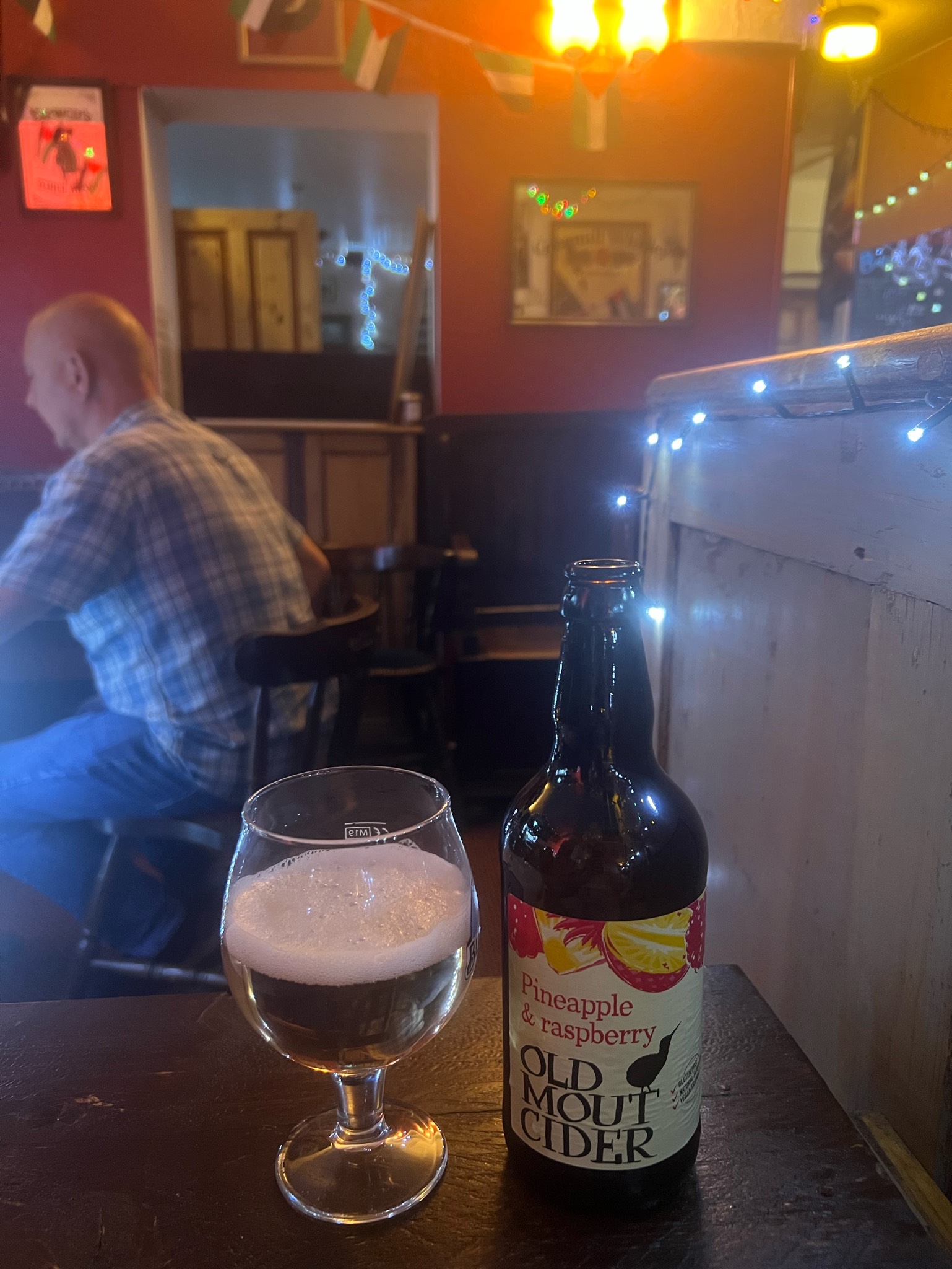 Pineapple & Raspberry, Old Mout Cider