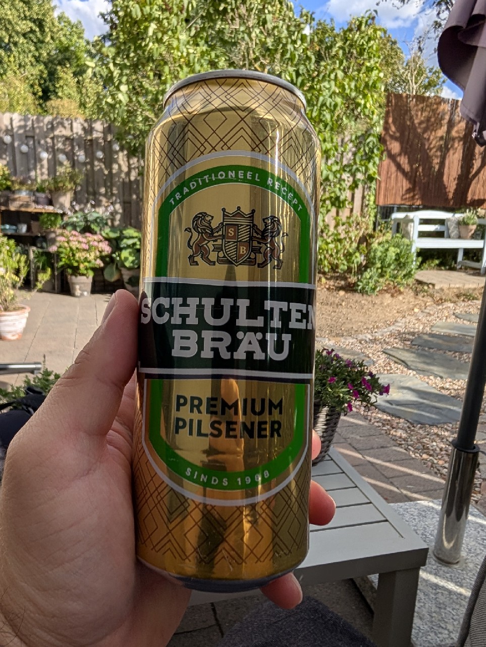 Schultenbräu Premium Pilsener, Schulten Gebrouwen Voor B.B.H. B.V