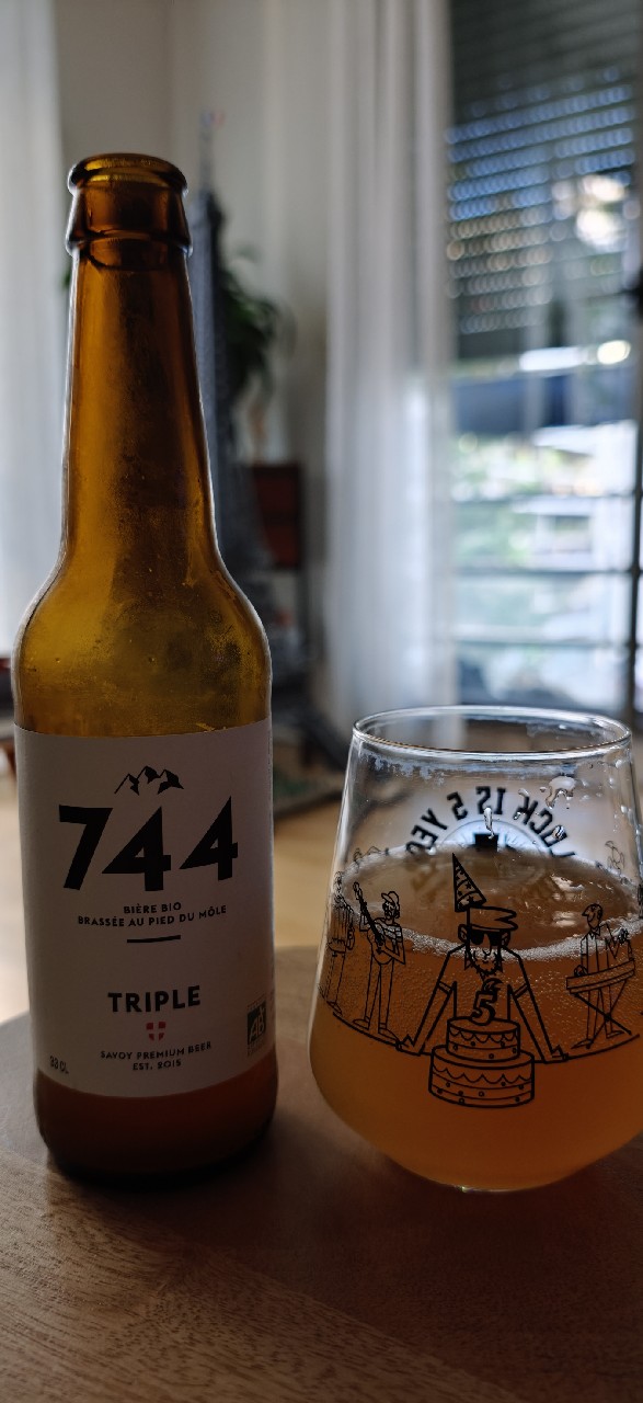 744 Triple, La Brasserie 744