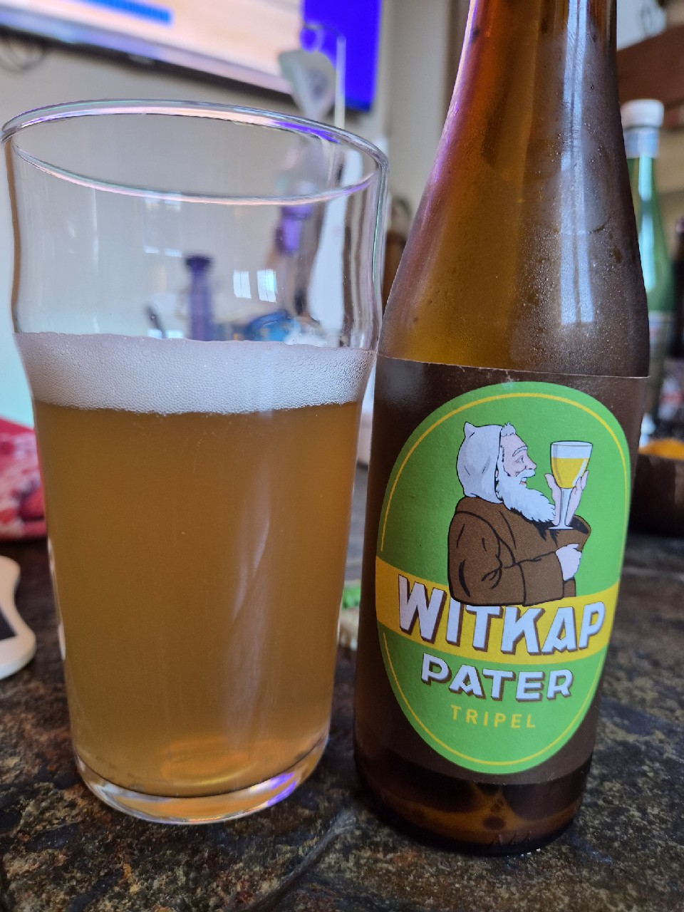 Witkap-Pater Tripel, Brouwerij Slaghmuylder