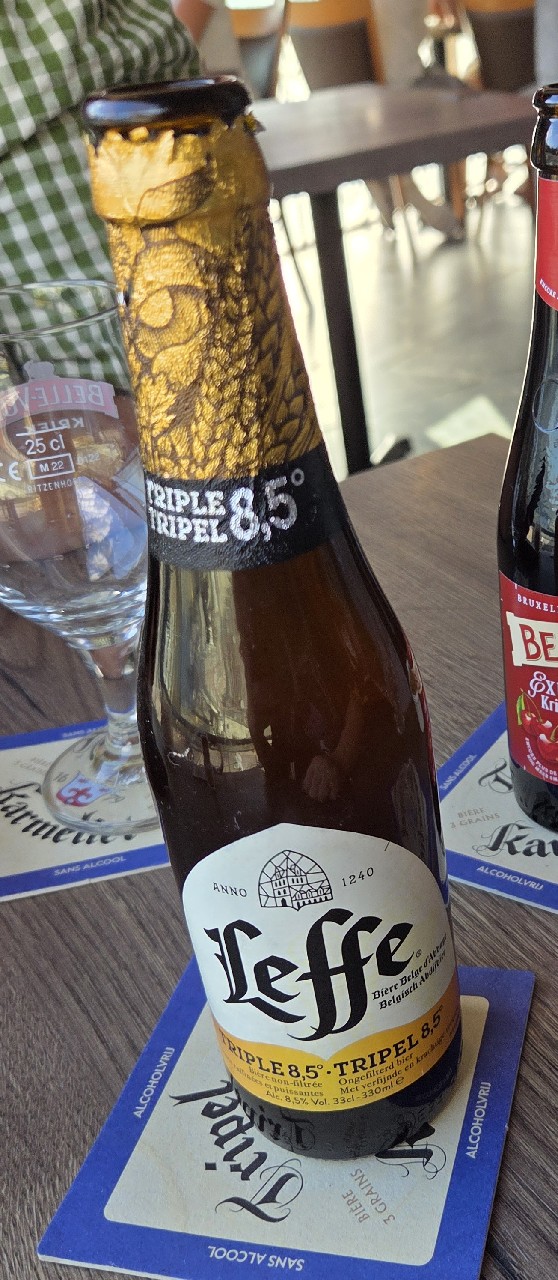 Leffe Triple Blonde, Belgium