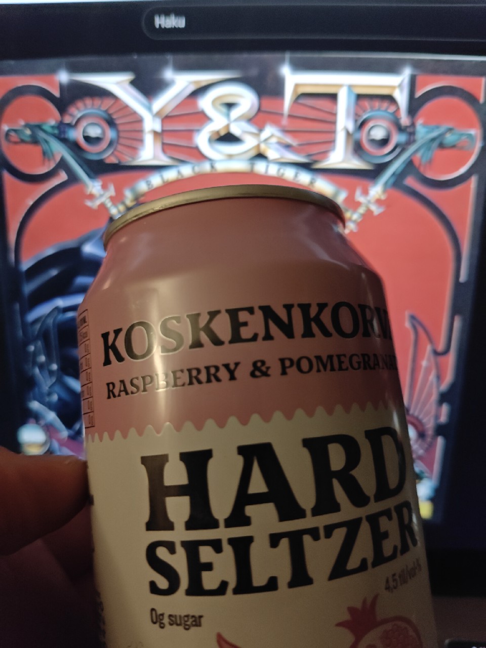 Koskenkorva Vichy Vadelma & Granaattiomena, Finland