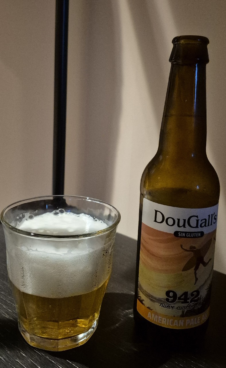 942, Cerveza DouGall's