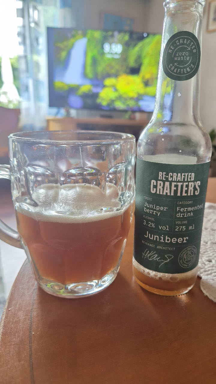 Junibeer, Estonia