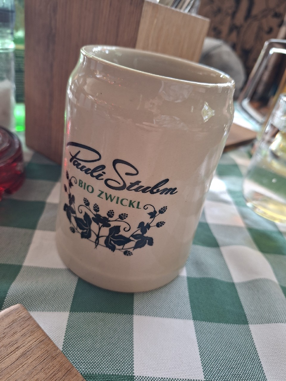 Stiegl Zwickl, Austria