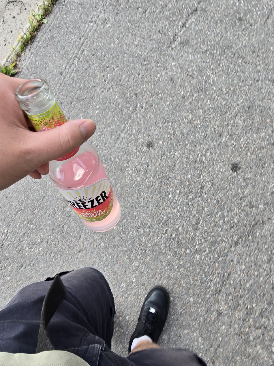 Breezer White Tea & Raspberry, Bacardi