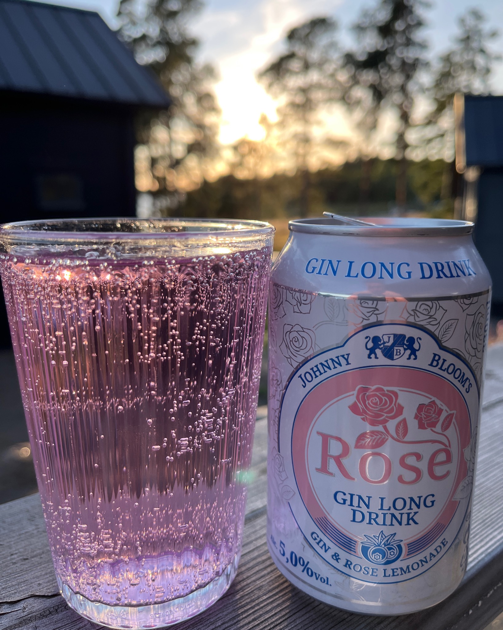 Johnny Bloom's Rose Gin Long Drink, Johnny Bloom's Distilleries