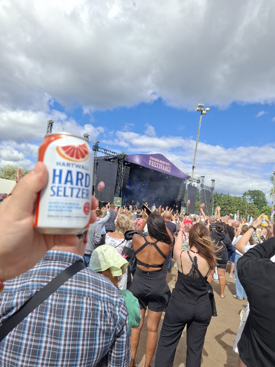 Hard Seltzer Veriappelsiini, Finland