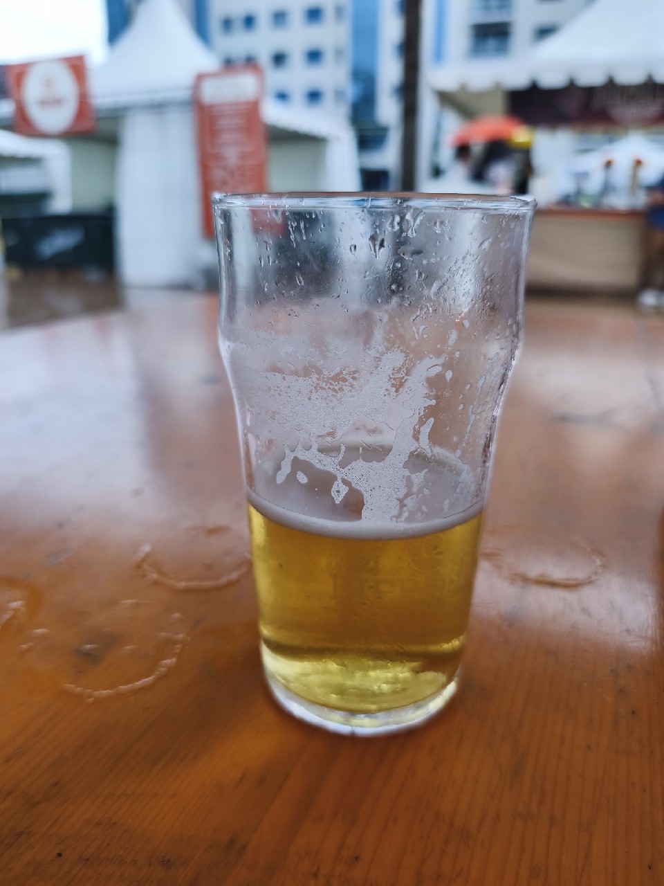 Raquera Pils, Cerveza DouGall's