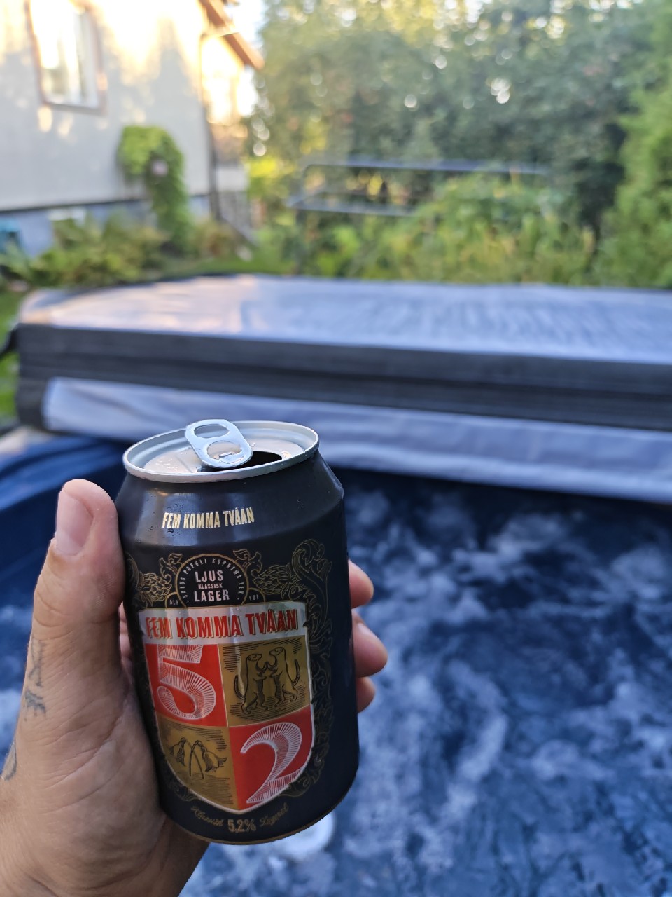 Fem Komma Tvåan, Sweden