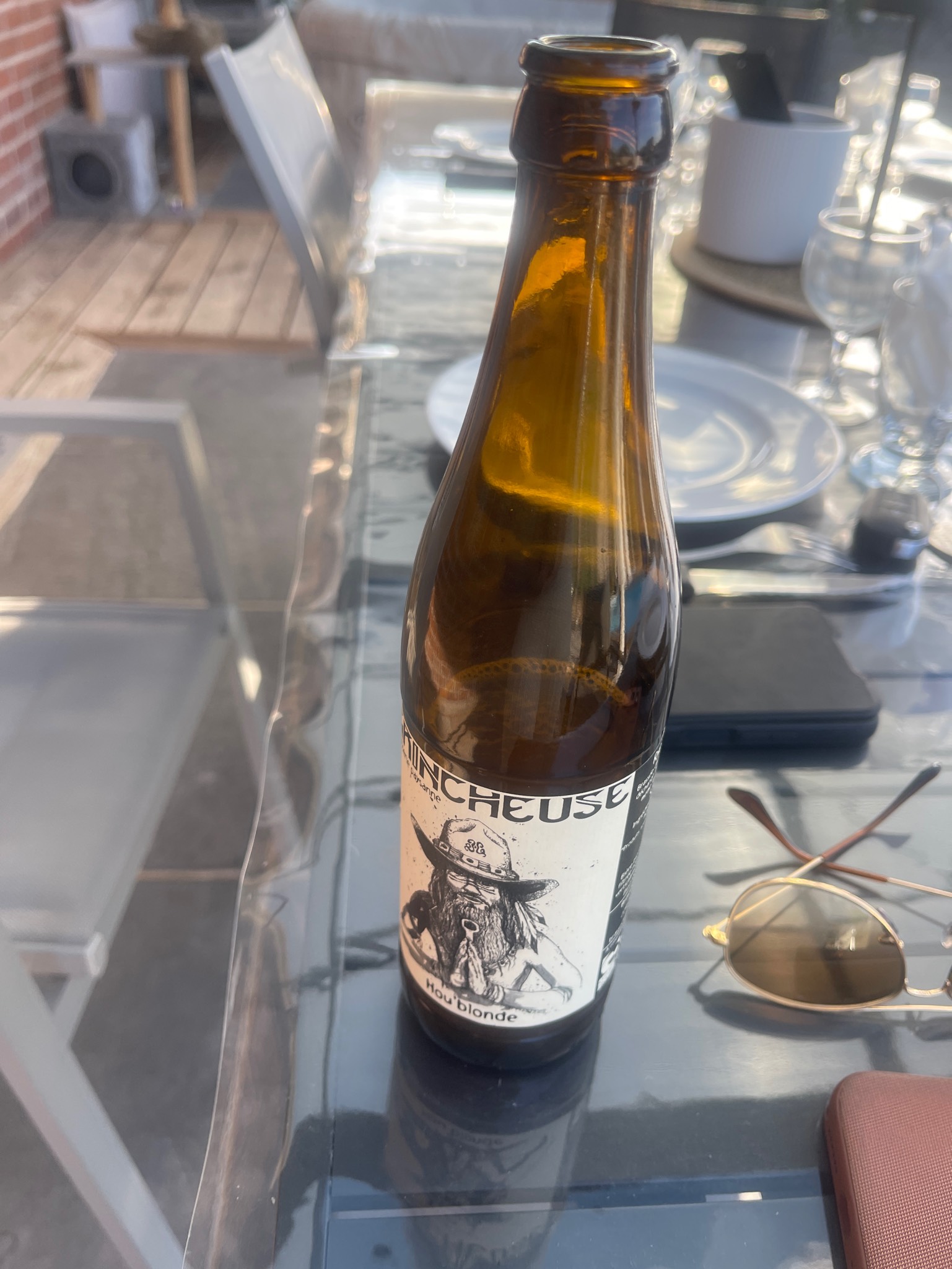 Hou'blonde, Brasserie La Grincheuse